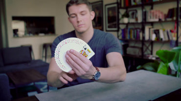 Erdöl von Max Lukian