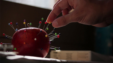 Pinch by Thinking Paradox - Video Download