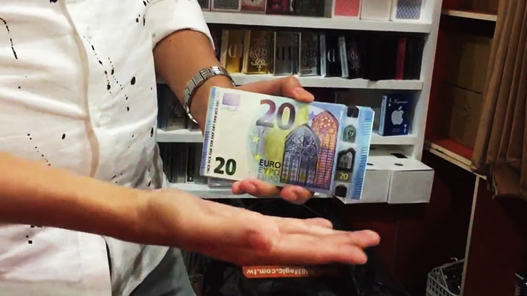 Flash Cash 2.0, Euro by Alan Wong & Albert Liao